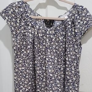 Floral Blue and White Women's Top